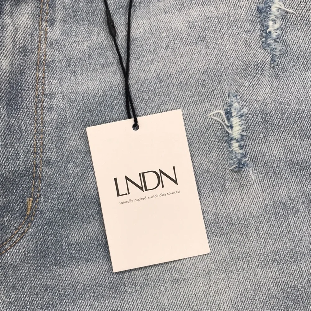 LNDN Denim Distressed Light Wash Straight Jeans Size 27 New